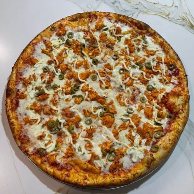 Chicken Catupiry Pizza.