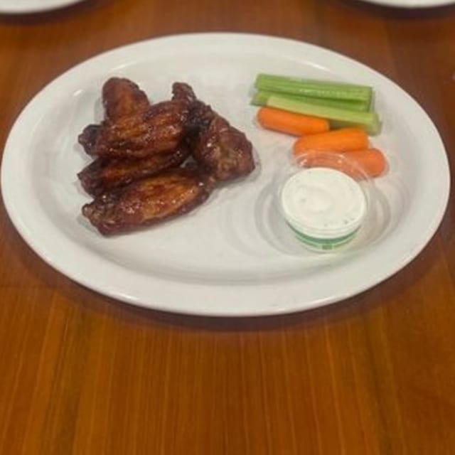 Classic Garlic and Salt Chicken Wings.