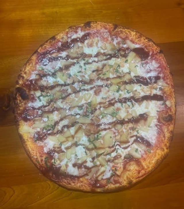 Hula-Hula BBQ Chicken Pizza.